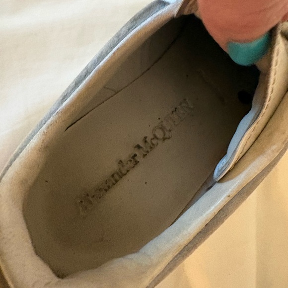 Alexander McQueen Sneakers - Picture 8 of 9